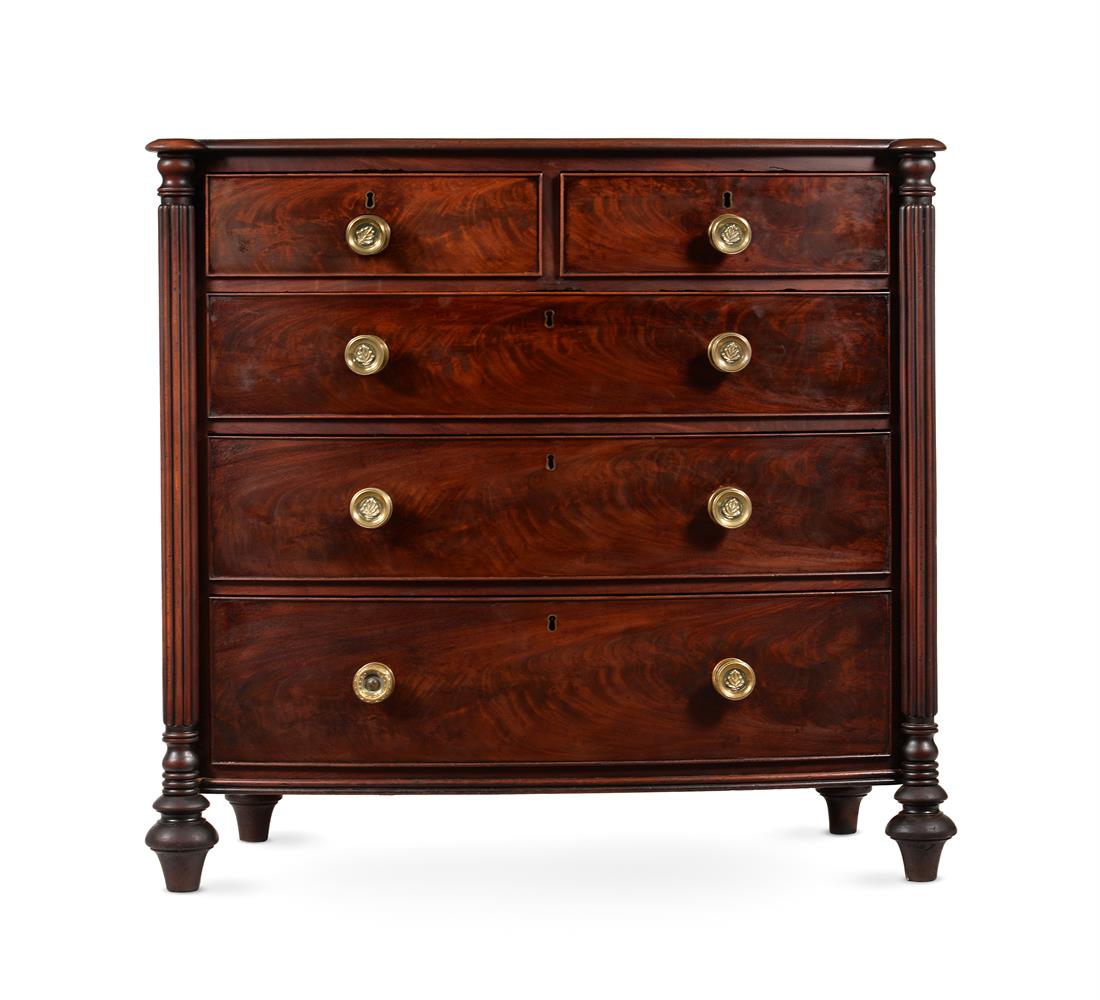 A REGENCY MAHOGANY CHEST OF DRAWERS, IN THE MANNER OF GILLOWS, CIRCA 1815