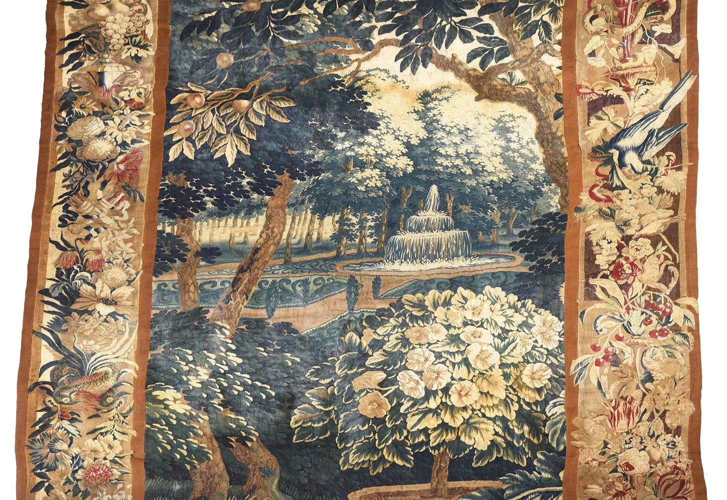 A VERDURE TAPESTRY PANEL, PROBABLY FLEMISH OODENAARDE, LATE 17TH/EARLY 18TH CENTURY - Bild 4 aus 5