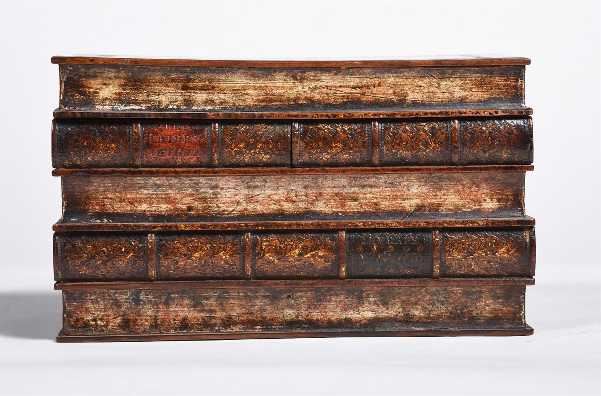 A GEORGE III WALNUT NOVELTY TEA CADDY IN THE FORM OF A STACK OF BOOKS, LATE 18TH/ EARLY 19TH CENTURY - Bild 3 aus 3