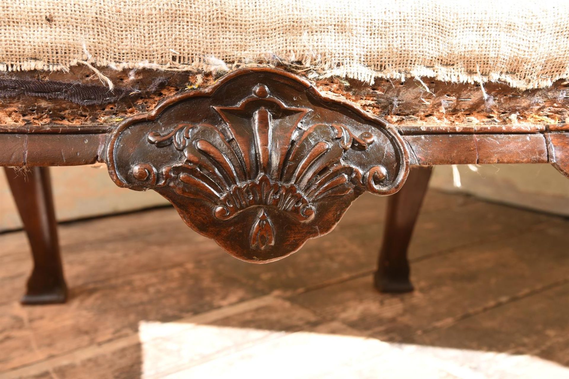 A GEORGE II CARVED WALNUT OPEN ARMCHAIR, ATTRIBUTED TO JAMES MOORE, CIRCA 1730 - Image 6 of 7