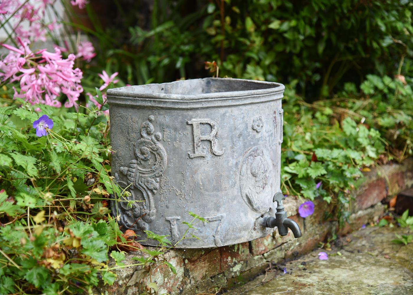 A GEORGE III LEAD CISTERN, DATED 1772 - Image 2 of 2