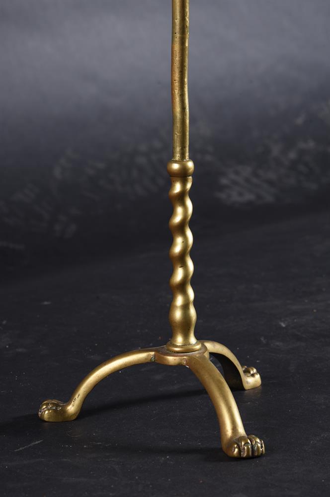 A PAIR OF BRASS ADJUSTABLE FOUR-LIGHT CANDELABRA, PROBABLY DUTCH, 19TH CENTURY - Image 3 of 4