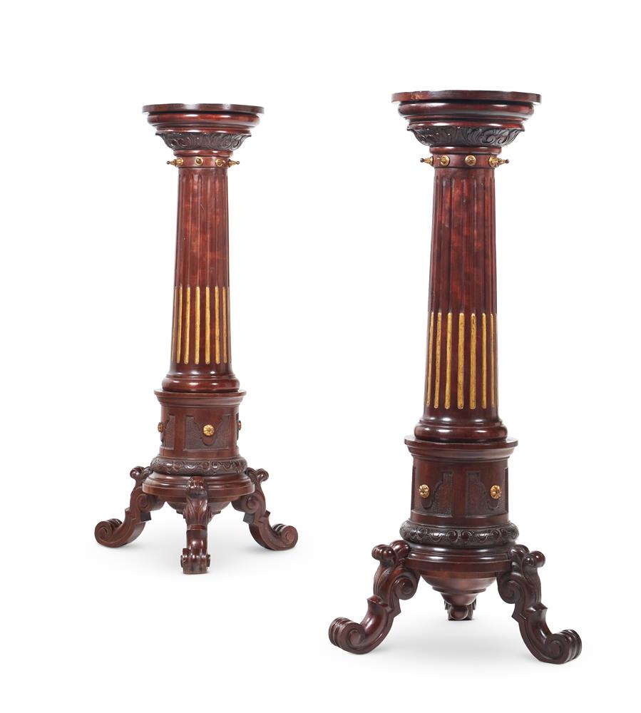 A PAIR OF MAHOGANY AND PARCEL GILT PEDESTAL COLUMNS, LATE 19TH CENTURY - Image 3 of 3