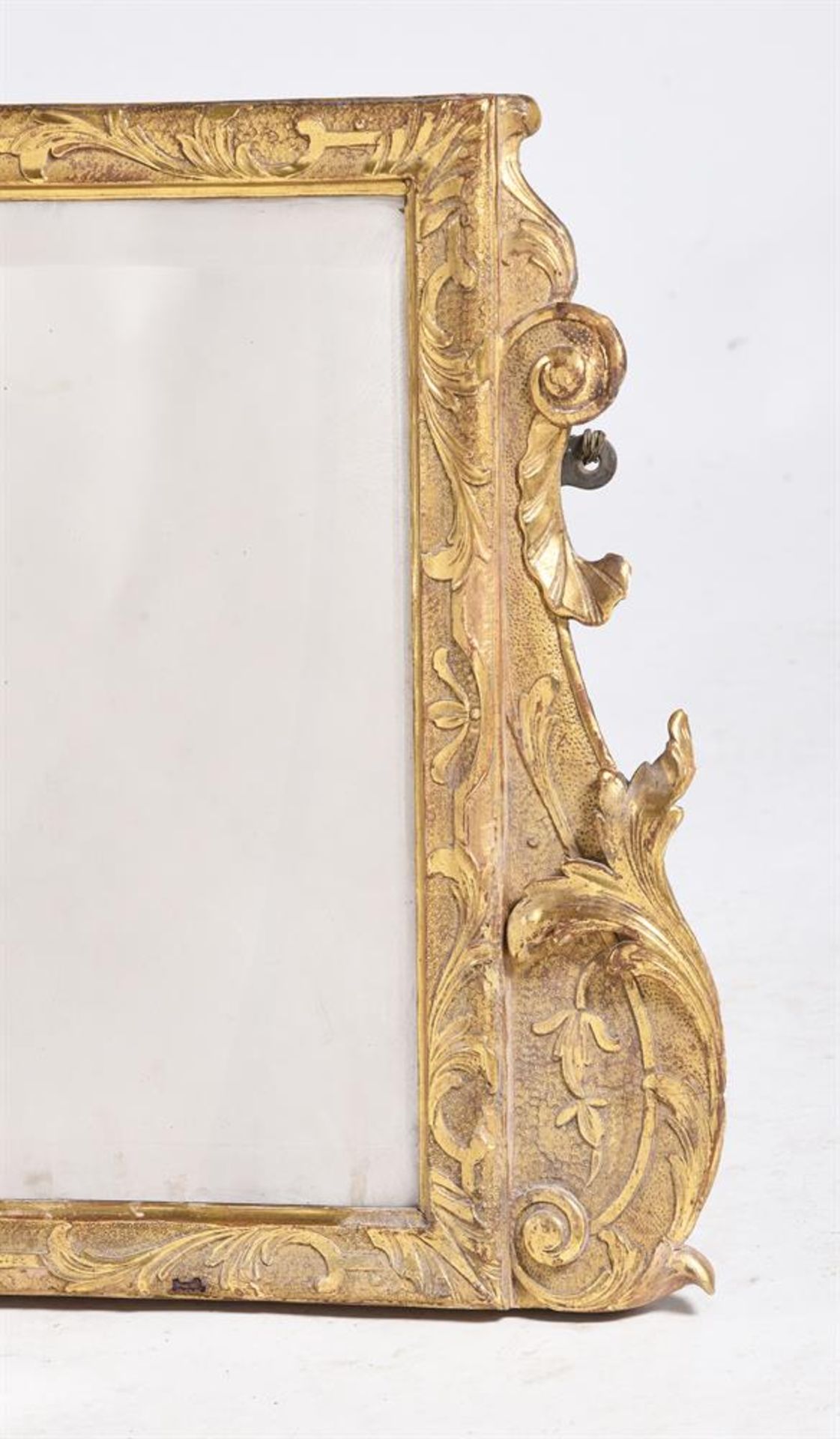 A GEORGE II GILTWOOD AND GESSO 'TRIPTYCH' MIRROR, CIRCA 1730 - Image 2 of 3