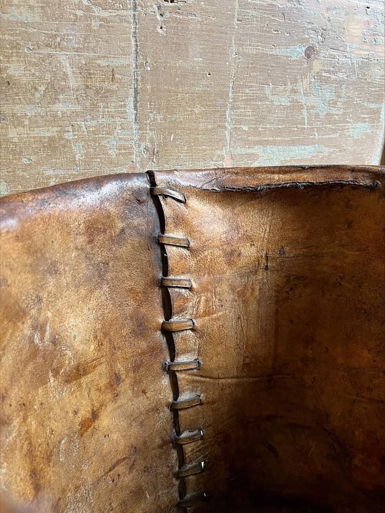 A LARGE STITCHED LEATHER LOG BIN, 18TH OR 19TH CENTURY - Image 5 of 6