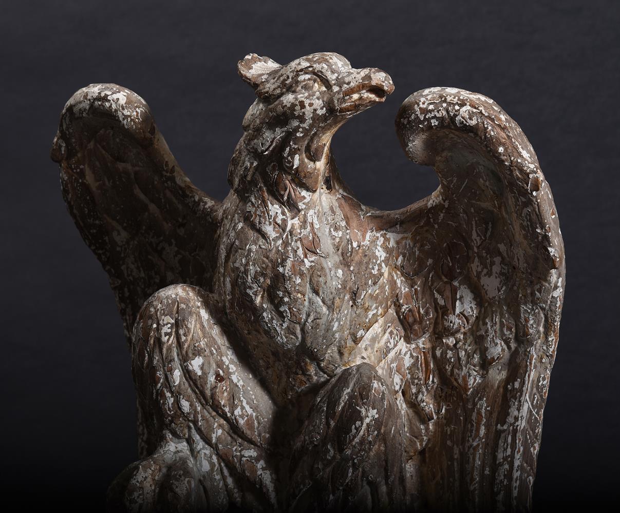 A LARGE CARVED AND PAINTED FIGURE OF AN EAGLE, IN THE MANNER OF WILLIAM KENT - Image 3 of 4