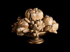 A CARVED GILTWOOD BASKET OF FRUIT CENTREPIECE, 18TH/19TH CENTURY