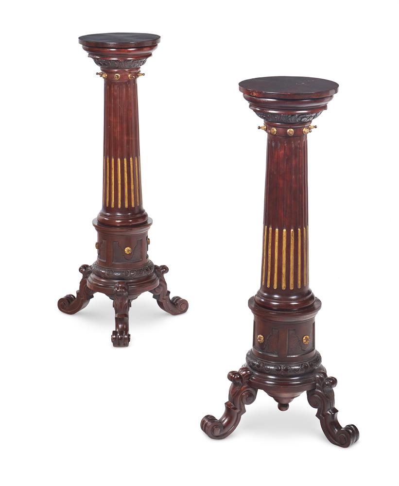 A PAIR OF MAHOGANY AND PARCEL GILT PEDESTAL COLUMNS, LATE 19TH CENTURY - Image 2 of 3