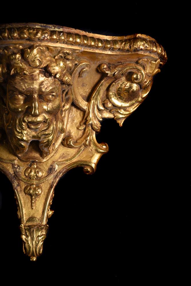 A LARGE GEORGE II CARVED GILTWOOD BACCHUS HEAD WALL BRACKET, CIRCA 1750 - Image 3 of 4