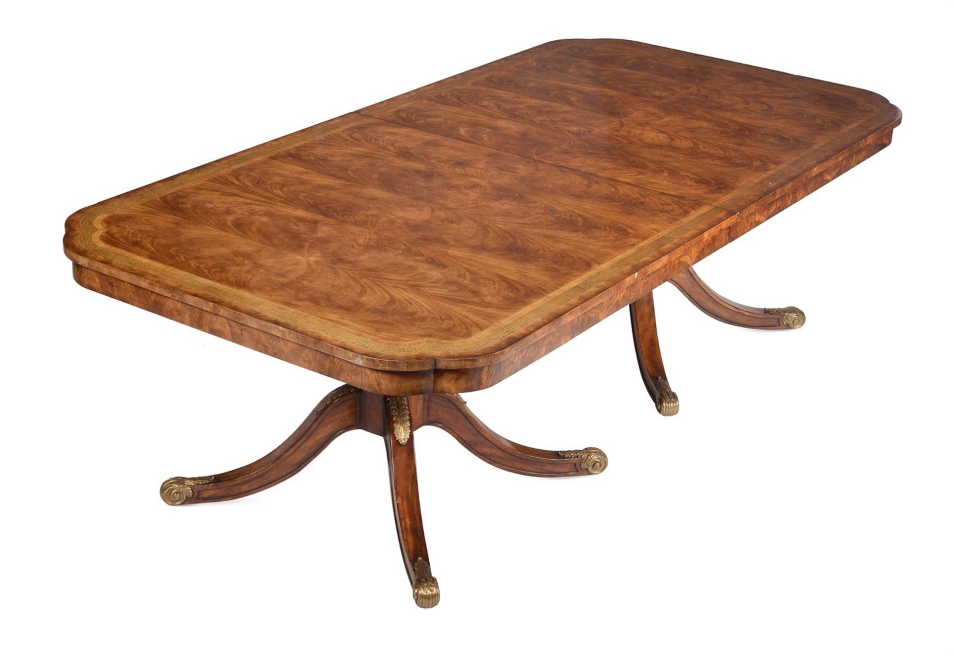 A MAHOGANY AND BRASS INLAID DINING TABLE IN REGENCY STYLE - Bild 2 aus 3