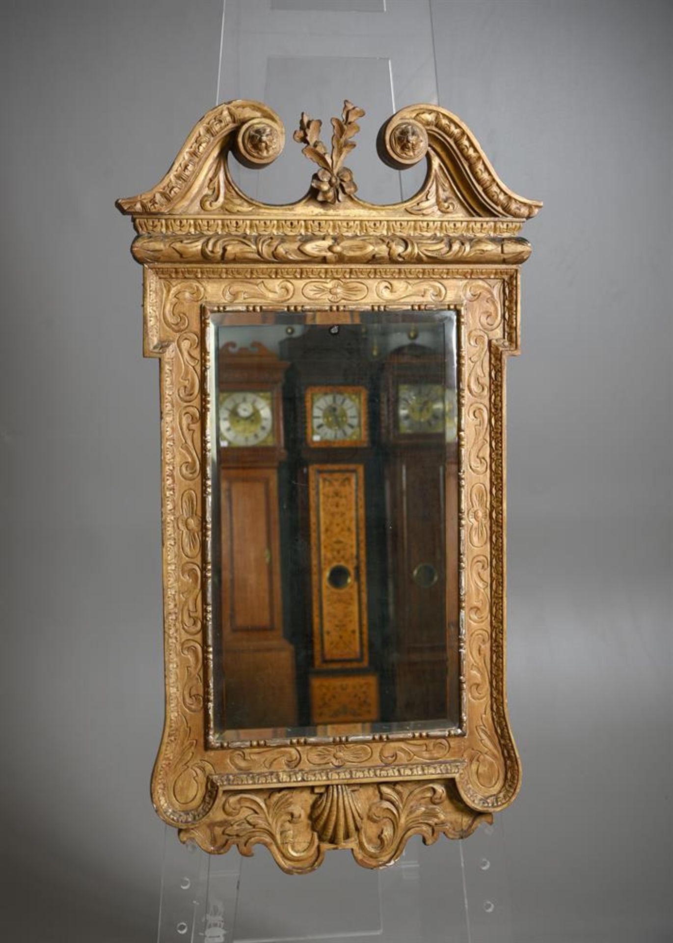 A GILTWOOD WALL MIRROR IN GEORGE II STYLE - Bild 2 aus 2