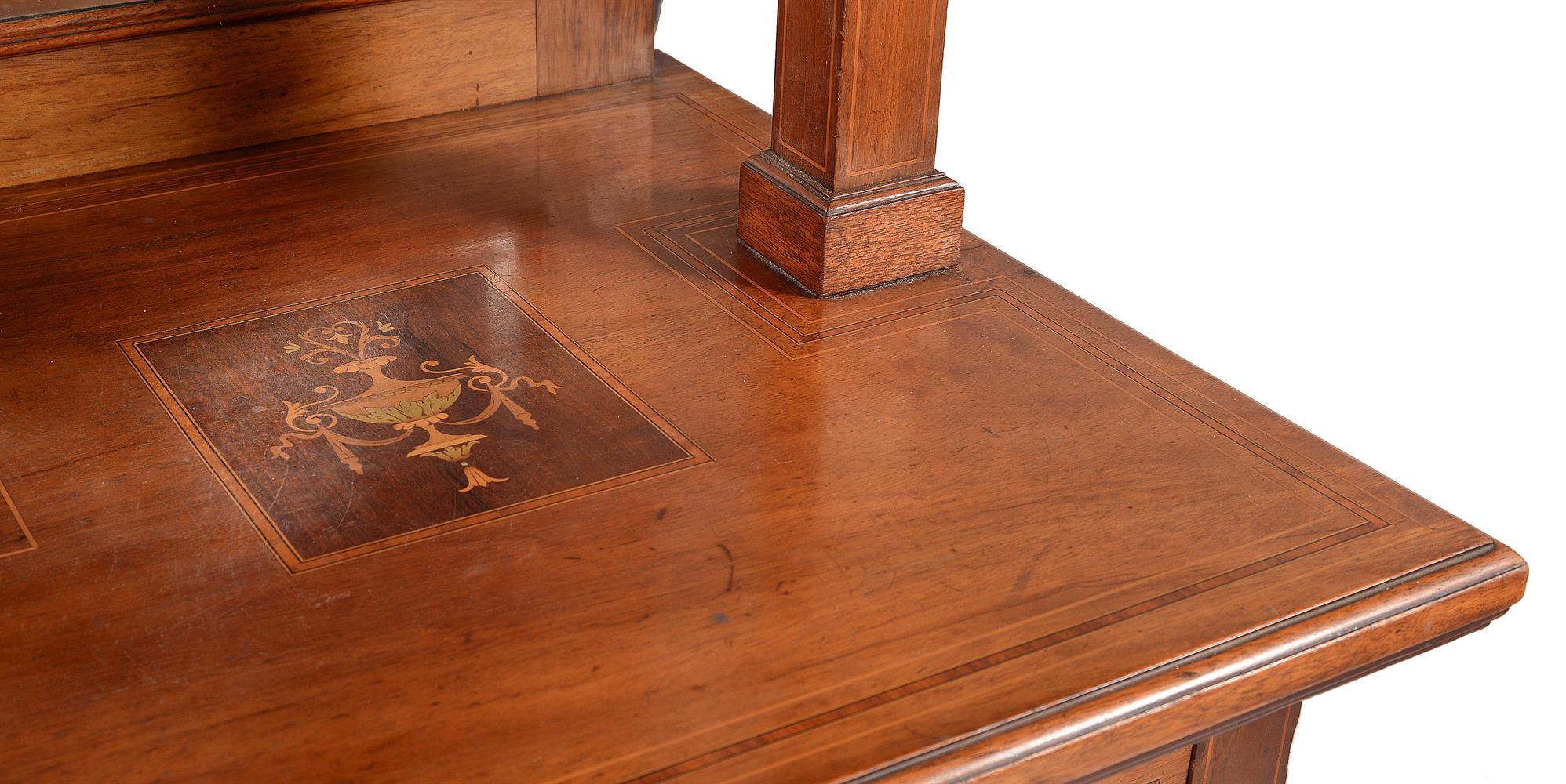 AN EDWARDIAN MAHOGANY AND INLAID SIDE CABINET - Image 4 of 5