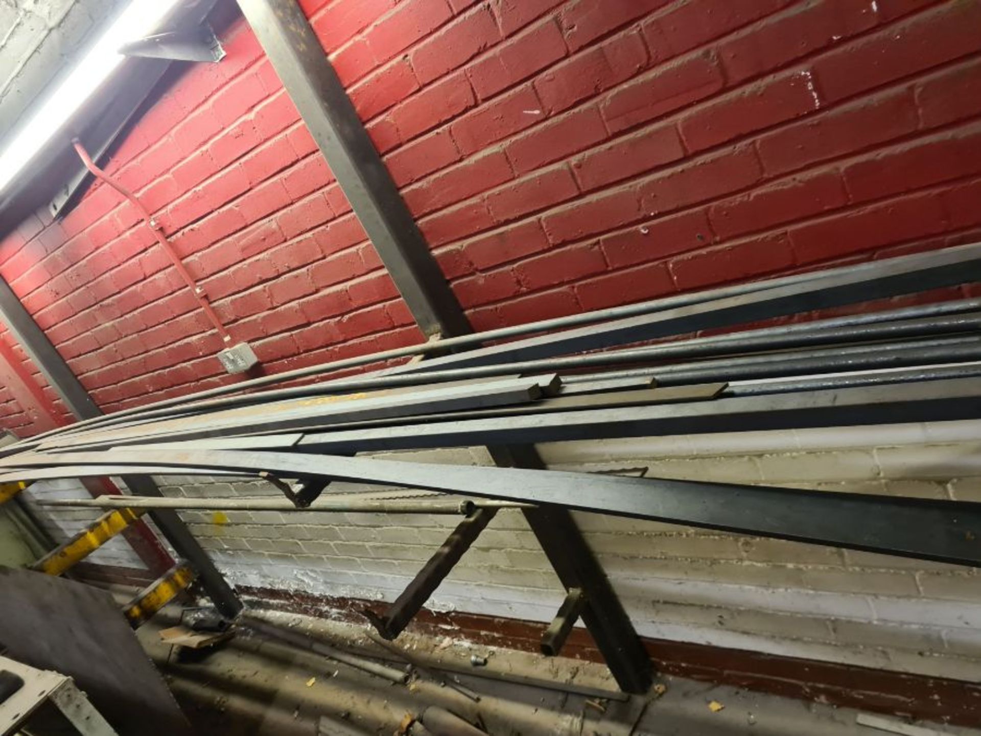 Quantity of mild steel bars and rods up to 6m long and small quantity sheet steel. - Image 2 of 5