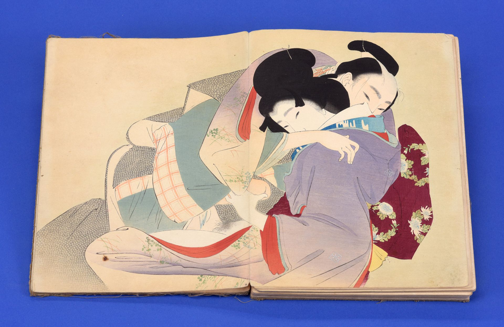 Erotisches Album mit elf feinen Holzschnitten Japan um 1900