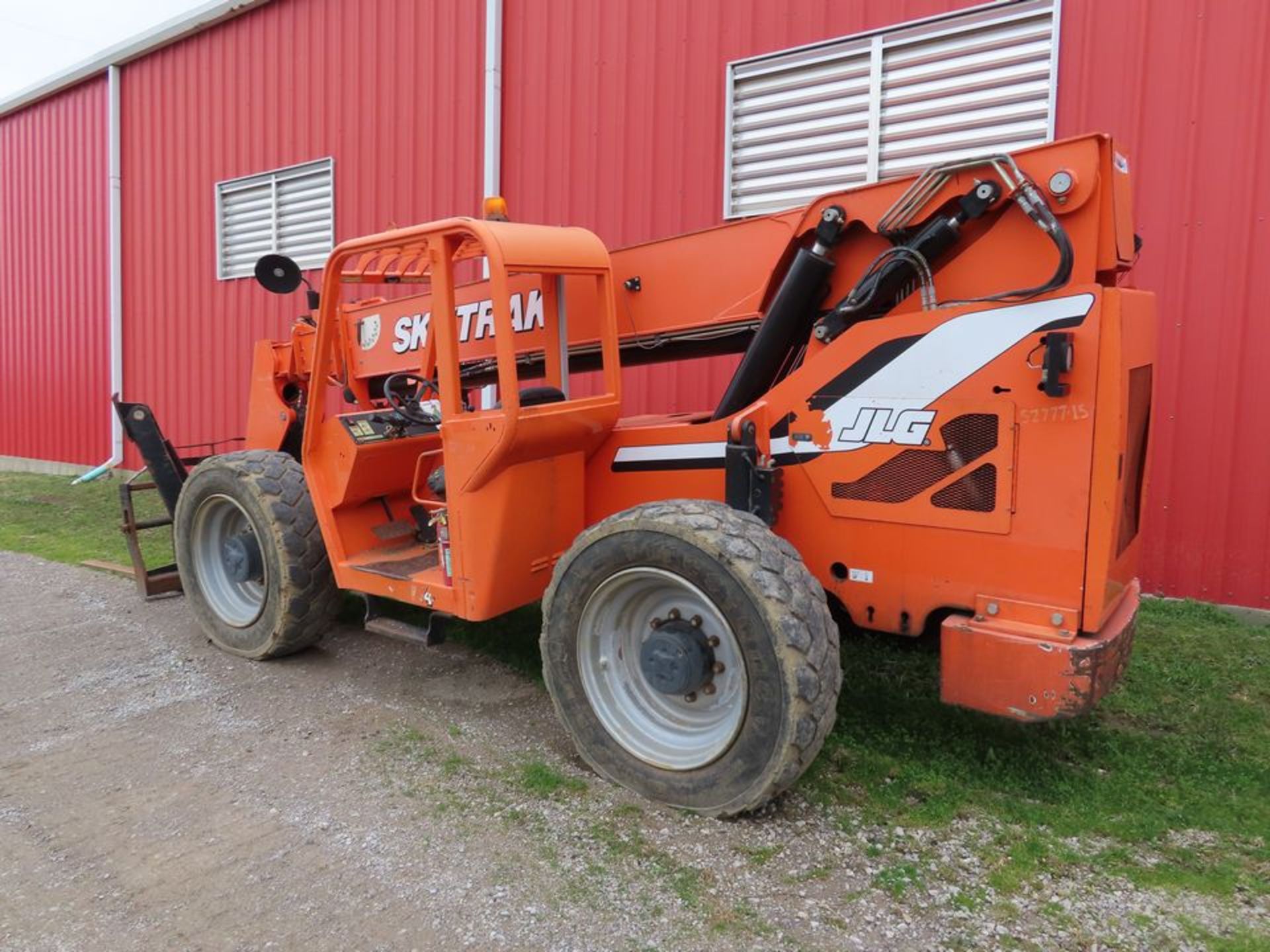 2012 SKYTRAK TELEHANDLER, M# 10054, S/N 0160047489, APPROX. 5,750 HOURS, 10K LB. (DELAYED PICKUP) - Image 2 of 2