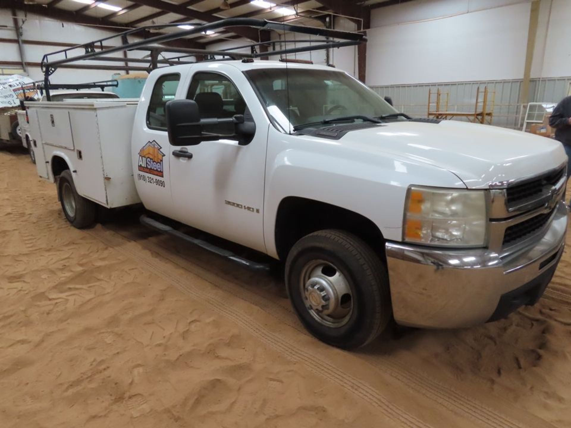 2007 CHEVROLET 350HD MECHANICS TRUCK, VIN# 1GBJC39K07E544484, 268,185 MILES - Image 2 of 2