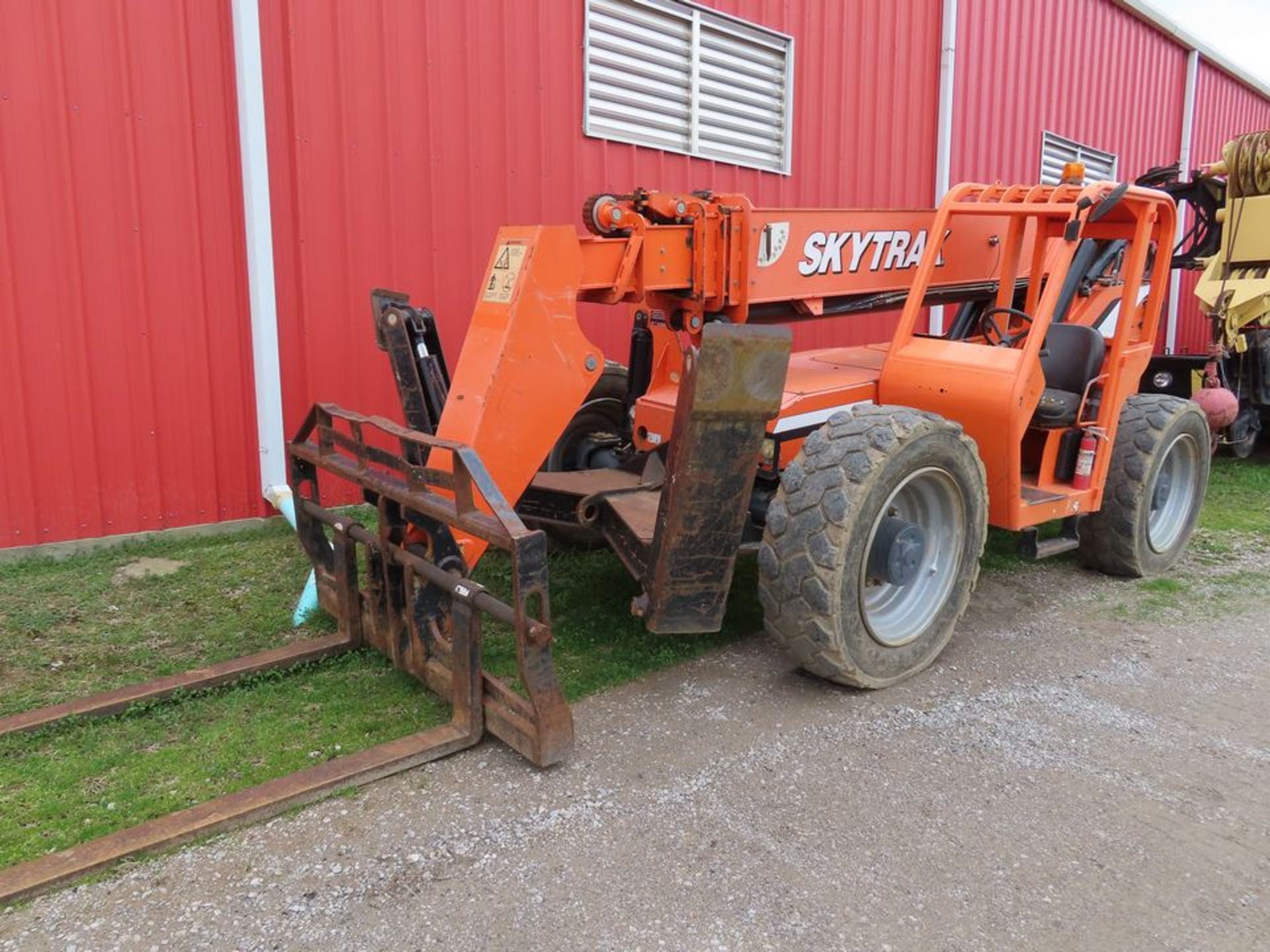 2012 SKYTRAK TELEHANDLER, M# 10054, S/N 0160047489, APPROX. 5,750 HOURS, 10K LB. (DELAYED PICKUP)