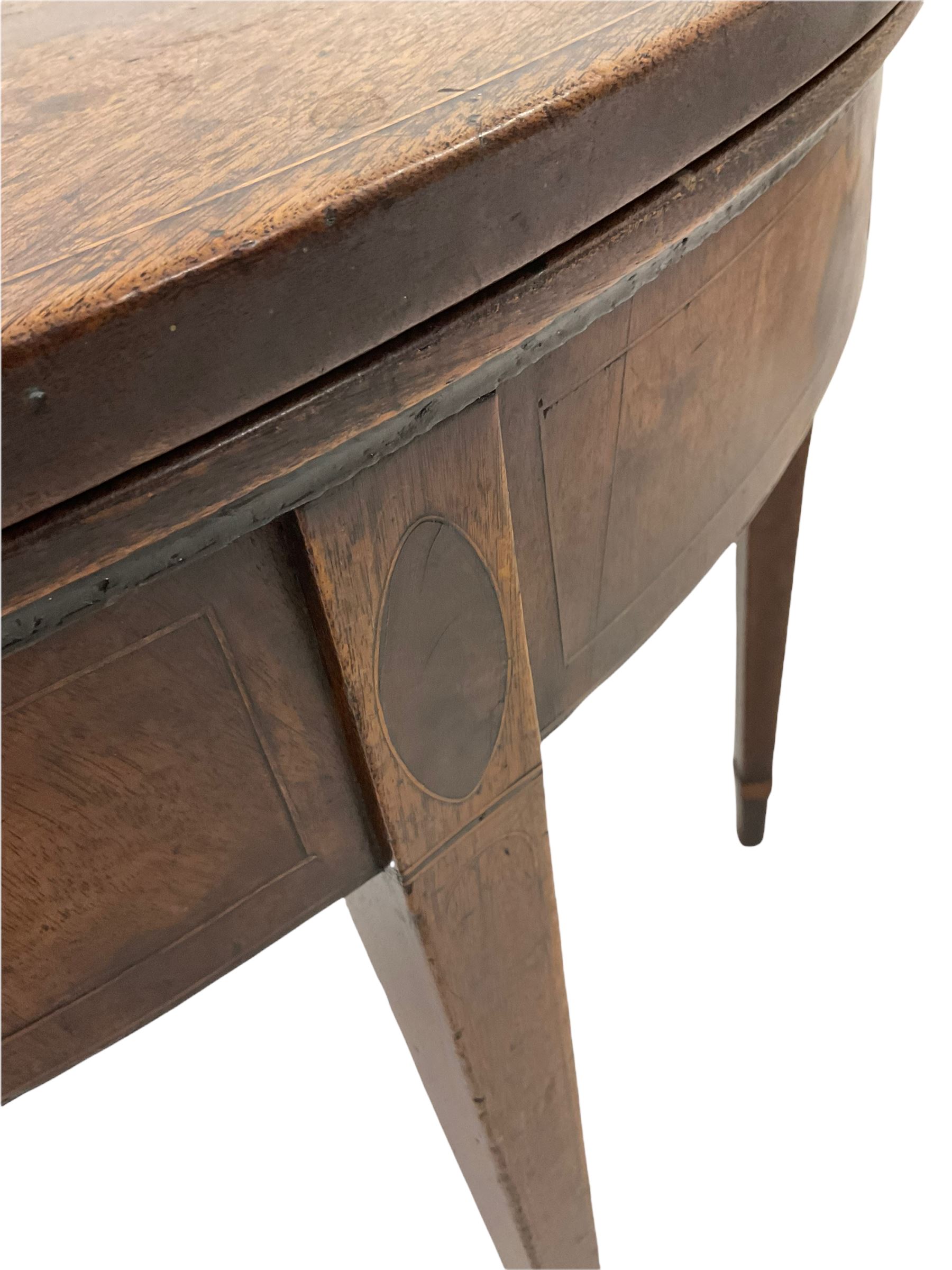 George III mahogany demi-lune tea table - Image 3 of 5