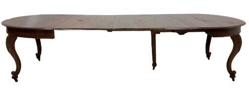 Large 20th century mahogany extending dining table