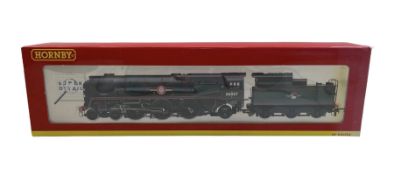 Hornby Railways OO Gauge R2268 BR 4-6-2 Merchant Navy Class 35027 Port Line Locomotive with tender