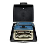 Imperial Safari portable typewriter in case