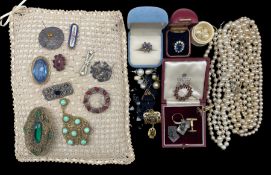 Quantity of costume jewellery including small enamel brooch