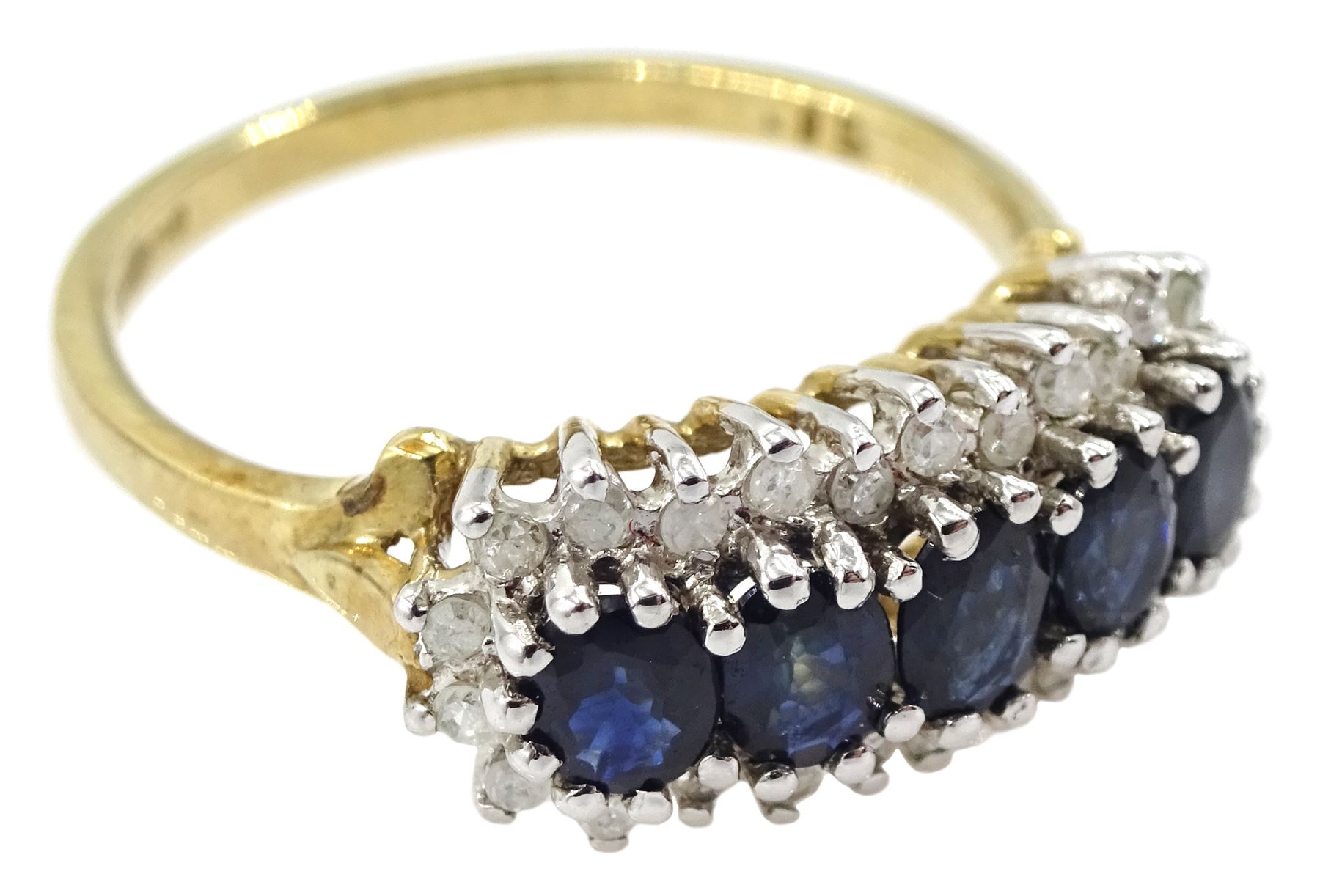 9ct gold five stone sapphire and diamond chip cluster ring - Image 3 of 4