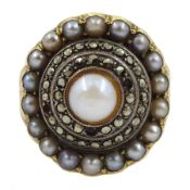 14ct gold split pearl circular mourning ring