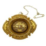 Victorian 15ct gold mourning brooch with applied filigree decoration