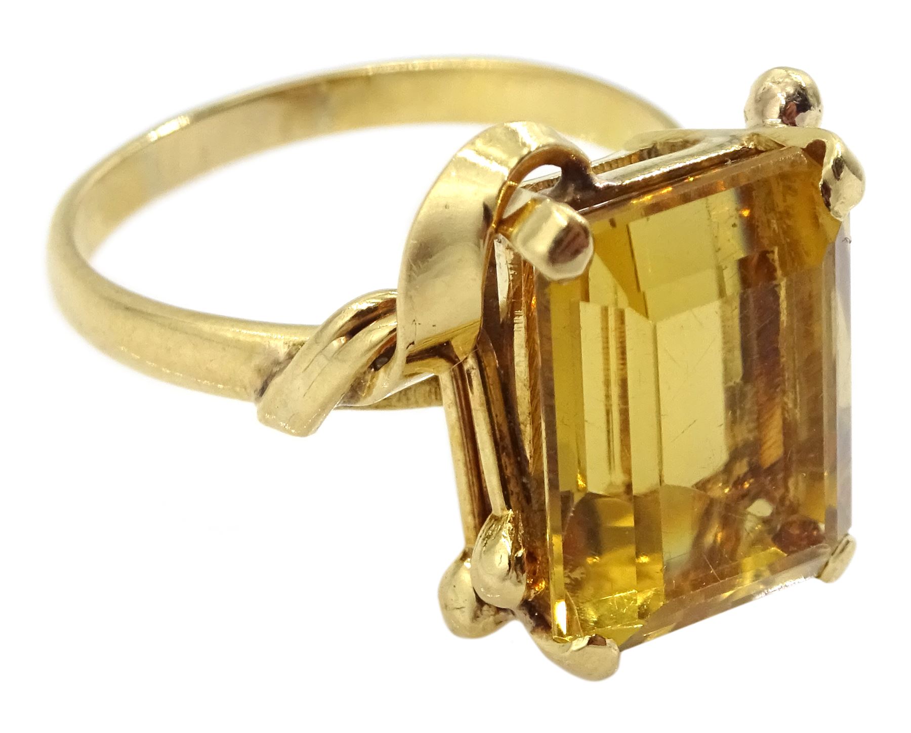 12ct gold single stone emerald cut citrine ring - Image 3 of 4