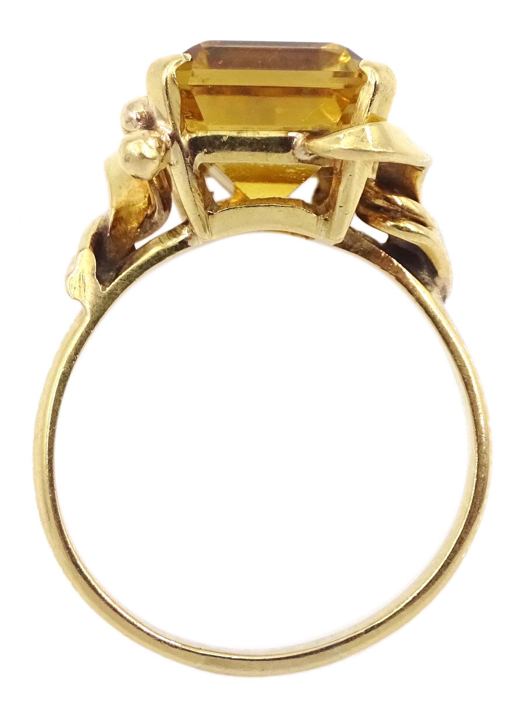 12ct gold single stone emerald cut citrine ring - Image 4 of 4