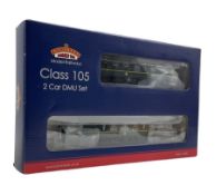 Bachmann '00' gauge 31-537 Class 105 2 Car DMU Set