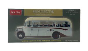 Sun Star Bedford OB limited edition 1:24 scale Duple Vista Coach 5006: 1949 Bedford OB Duple Vista -