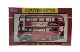 Sun Star Routemaster limited edition 1:24 scale bus 2901: RM8-VLT 8: The Original Routemaster
