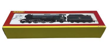 Hornby '00' gauge R2152 BR Class A3 locomotive 60085 Manna