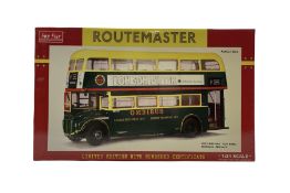 Sun Star Routemaster limited edition 1:24 scale bus 2907: RM 2191 - CUV 191C: Shillibeer - Watney's