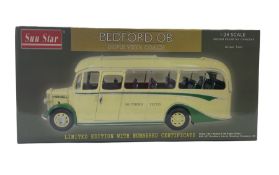 Sun Star Bedford OB limited edition 1:24 scale Duple Vista Coach 5002: 1947 Bedford OB Duple Vista -