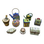 Porcelain and enamel trinket boxes comprising an Empress Arts teapot