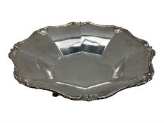 Silver octagonal dish with shell moulded border and hoof feet W20cm Birmingham 1932 Maker William Gr