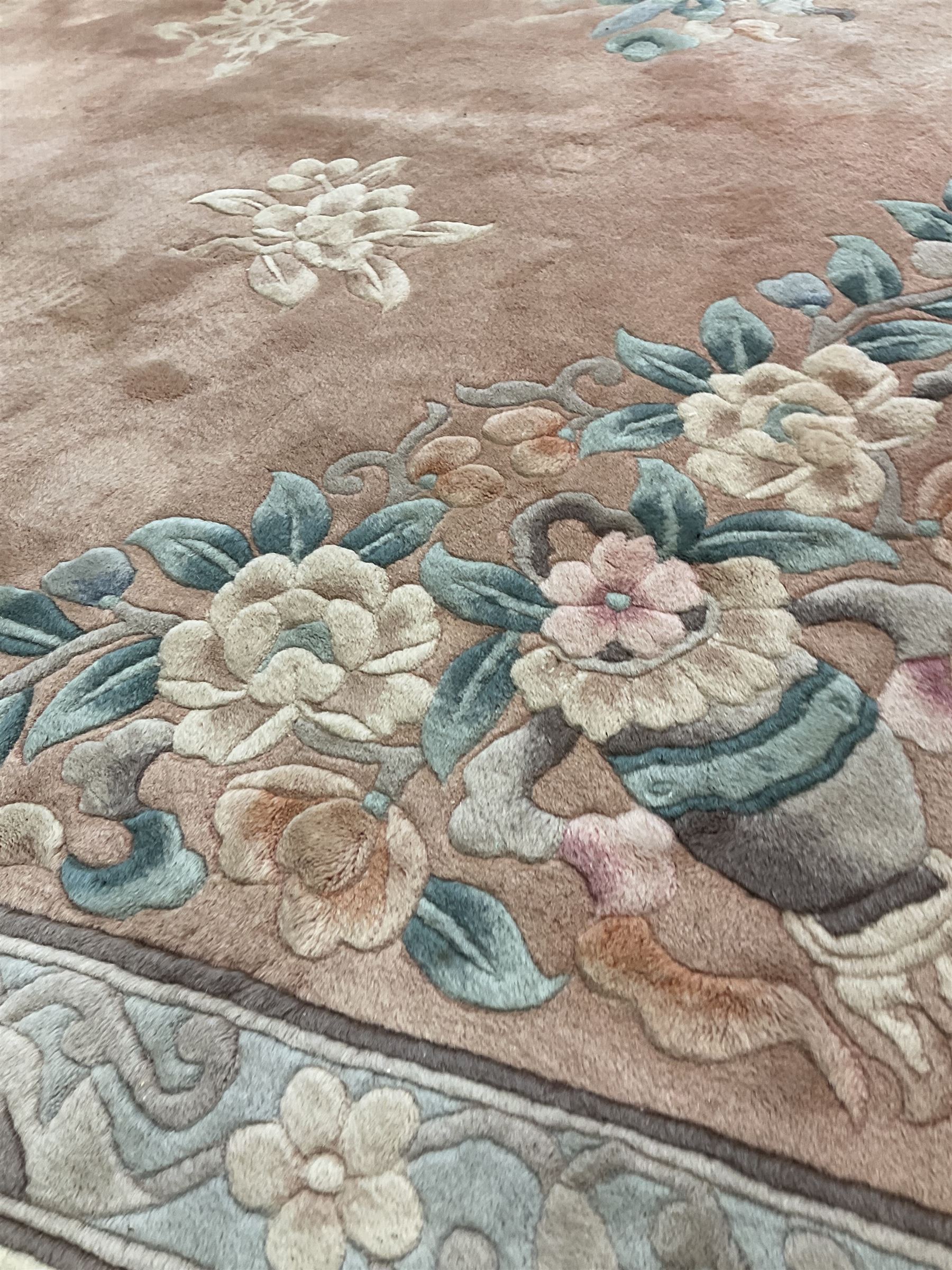 Large Chinese rug woollen rug - Image 2 of 3
