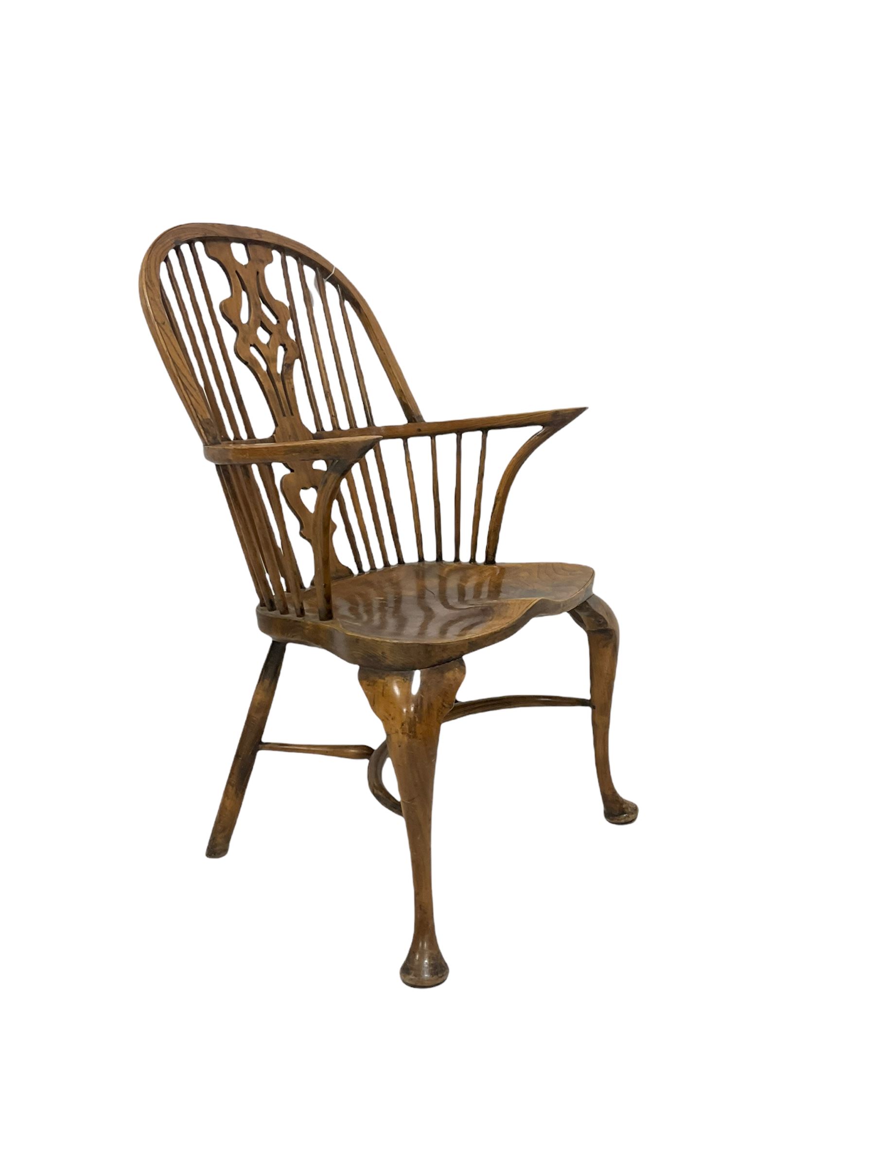 Elm and ash Windsor armchair - Image 2 of 2