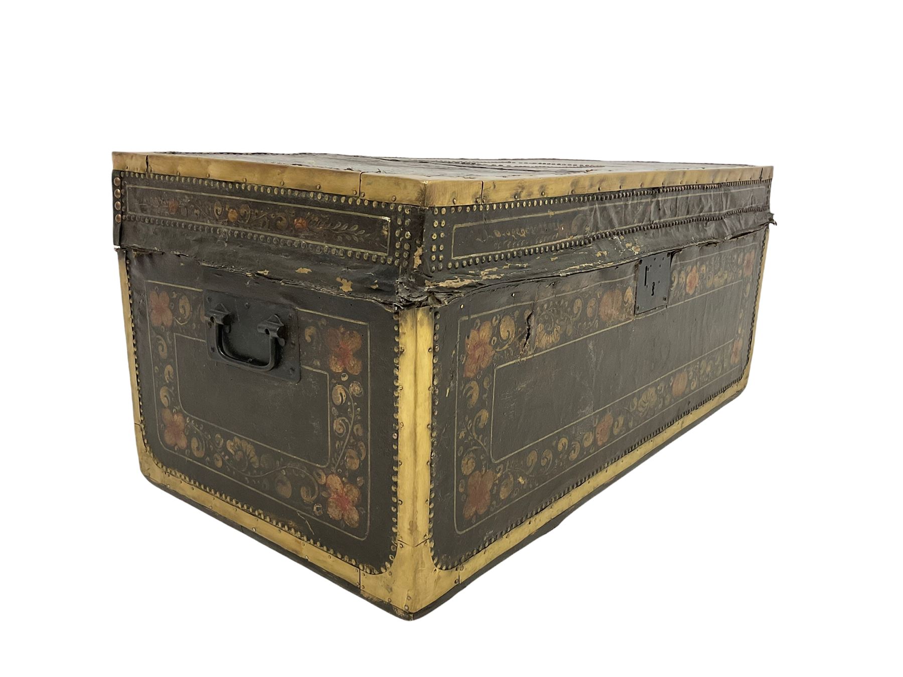 19th century Chinese export camphor wood chest - Image 3 of 7