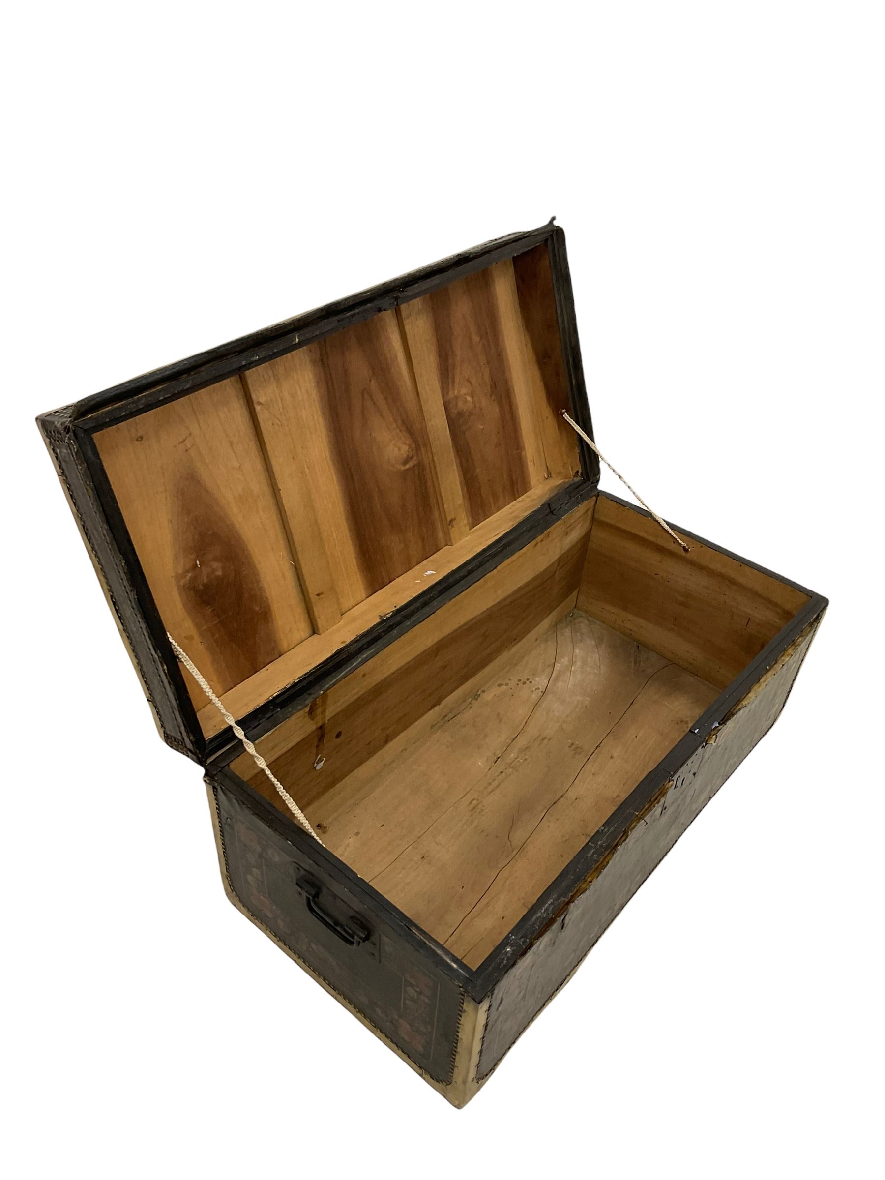 19th century Chinese export camphor wood chest - Image 4 of 7