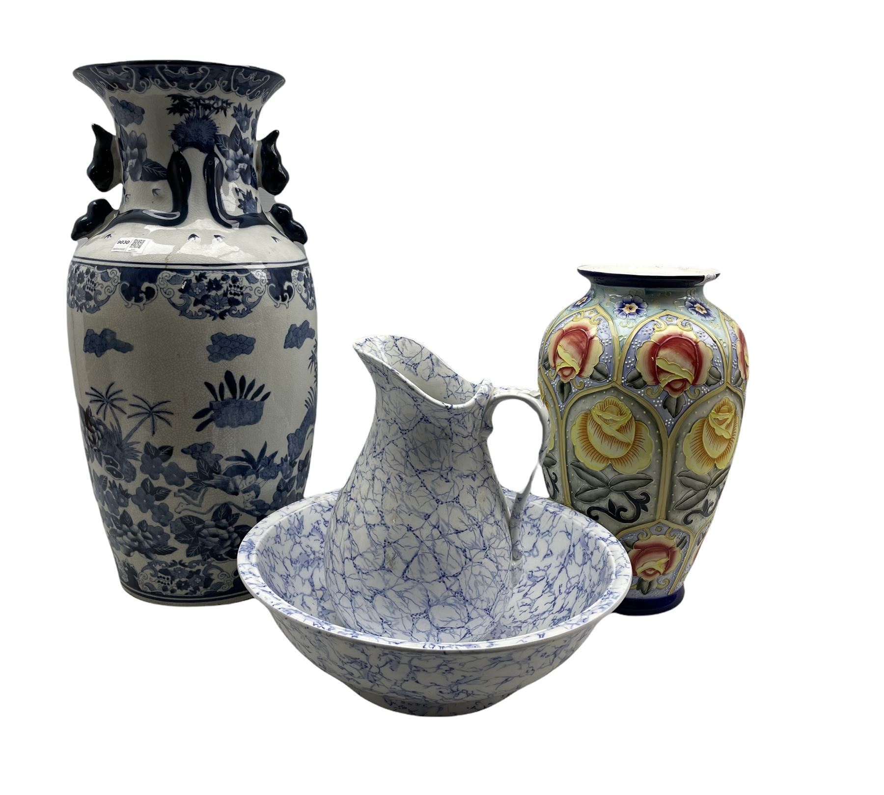 Chinese blue and white vase H60cm