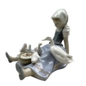 Lladro figure 'My Hungry Brood' model no. 5074