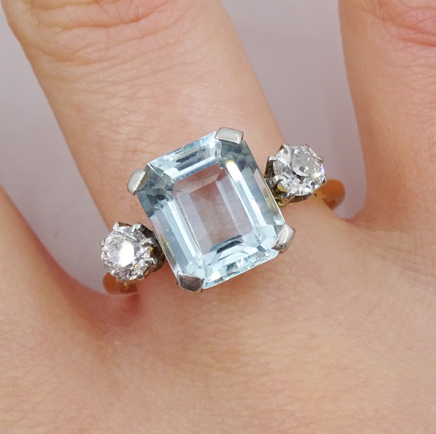 Mid 20th century mixed emerald cut aquamarine and old cut diamond three stone ring - Image 2 of 4