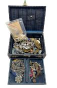 Victorian and later costume jewellery including a Ruskin type brooch
