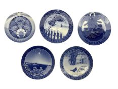 Five early 20th century Royal Copenhagen Christmas plates comprising years 1910