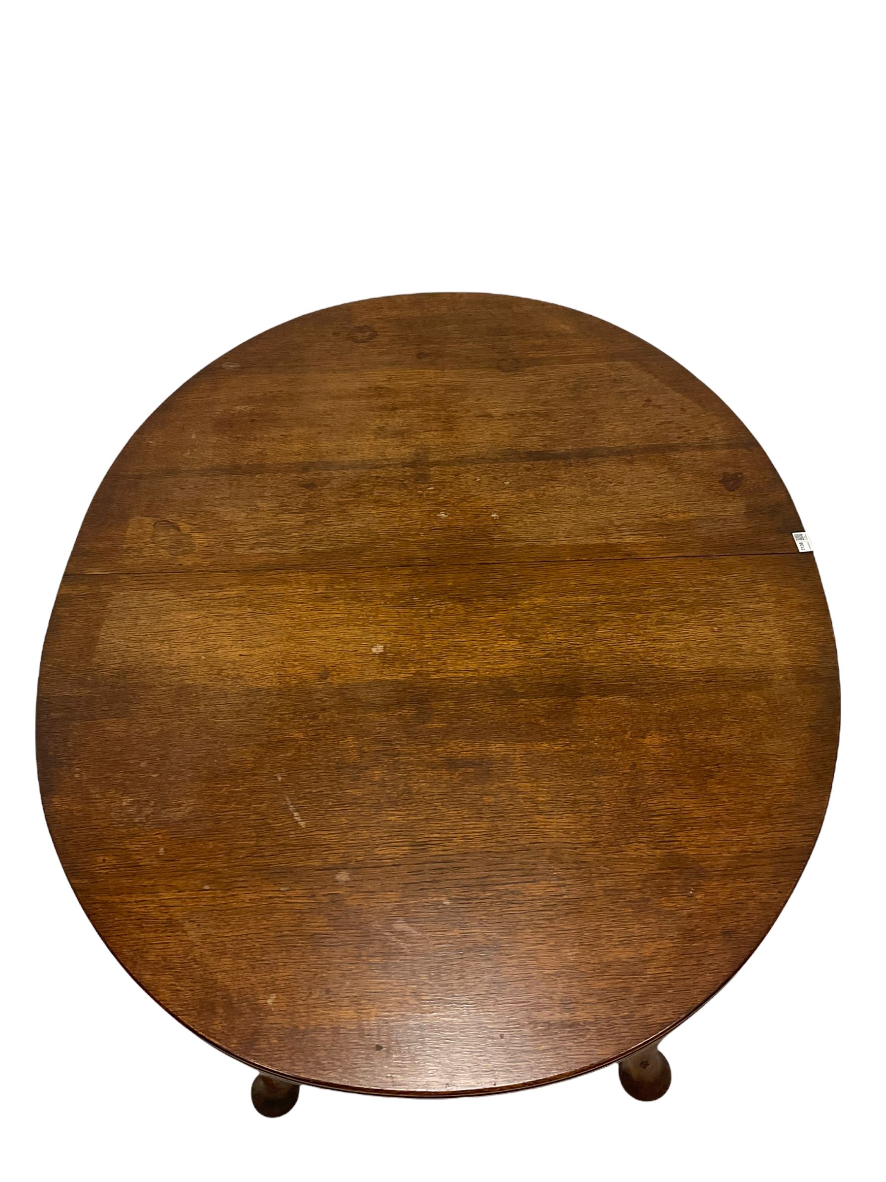 Early 20th century oak extending table - Image 3 of 6