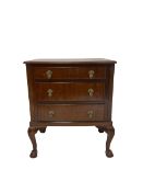 20th century mahogany chest